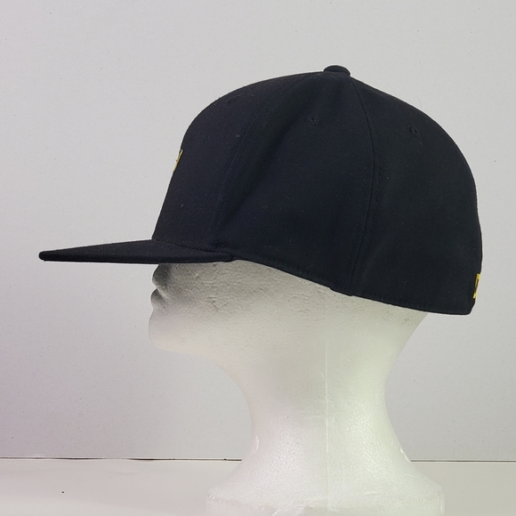 DC Hat - Picture 3 of 7